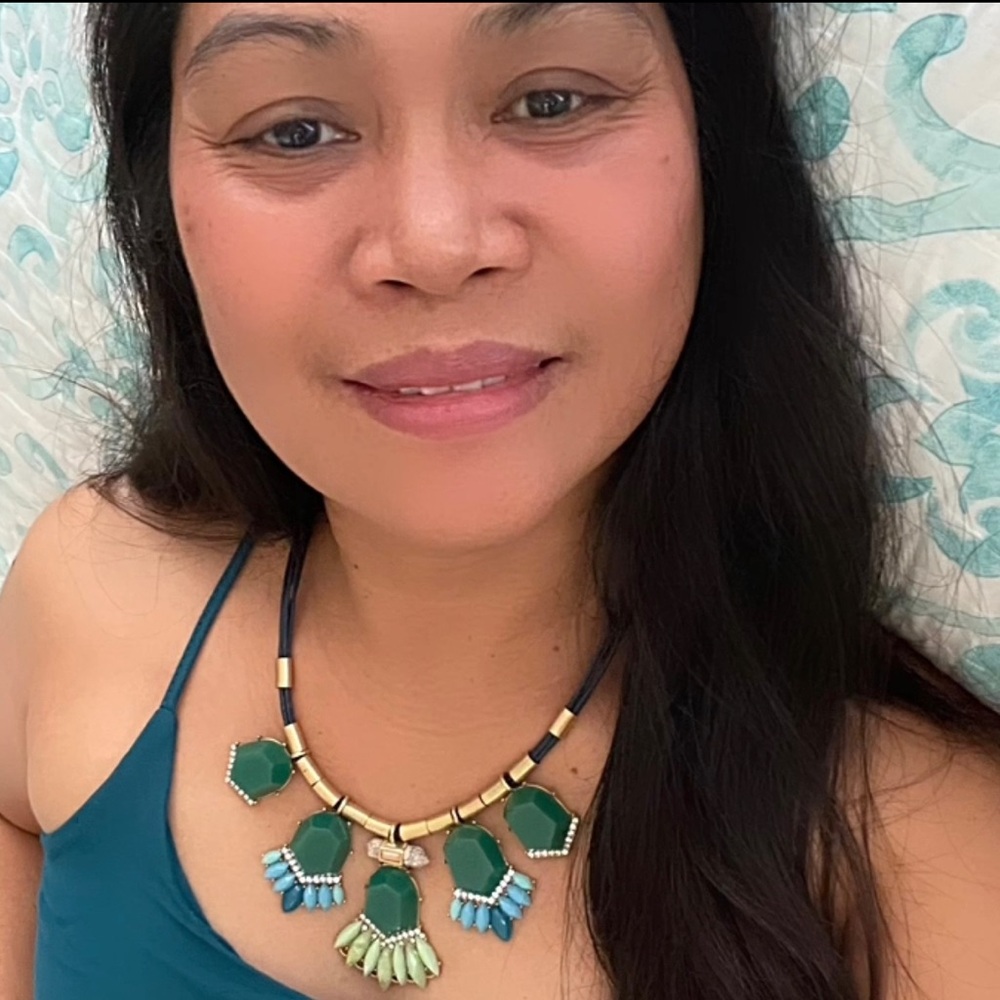 Designer J. Crew | Green Crystal Stone Multi-strand Cord statement Necklace ♥️